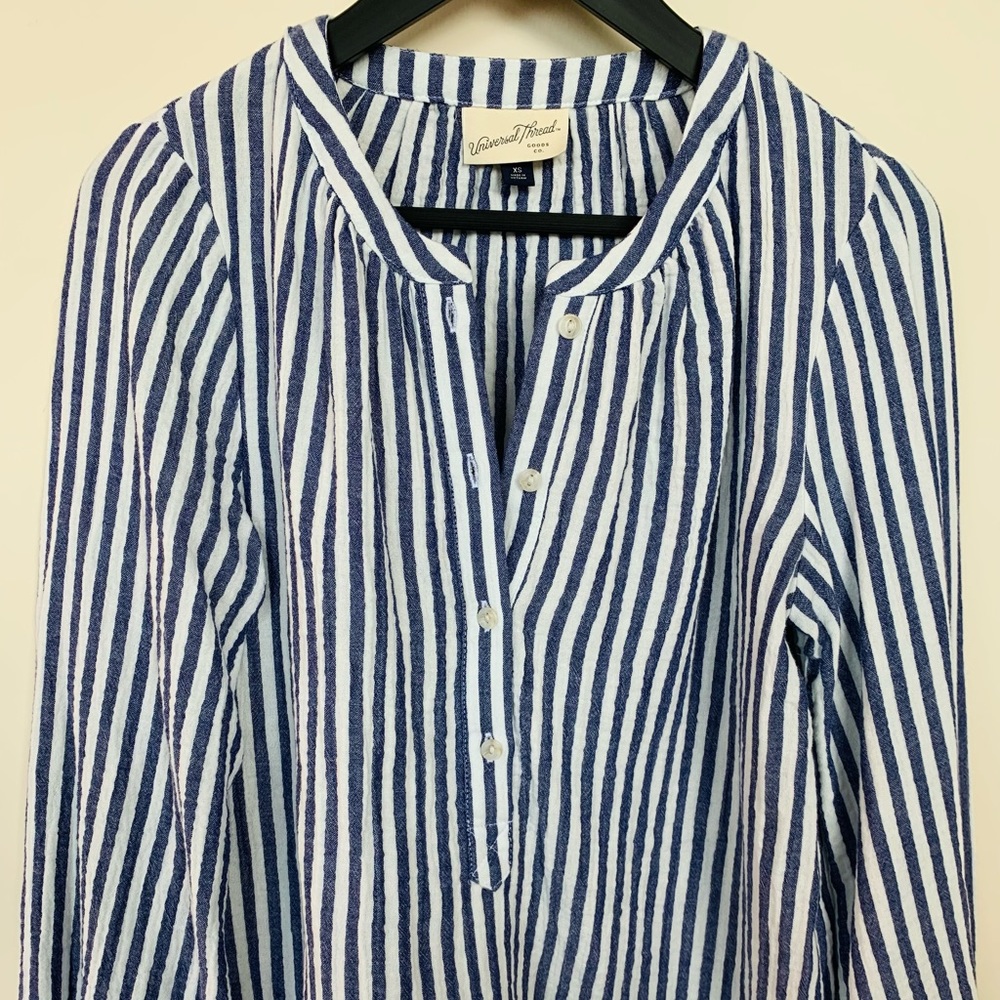 Universal Thread Striped Button Up Shirt